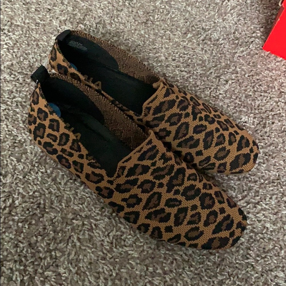 Brand New Slip on Mia leopard shoes !!